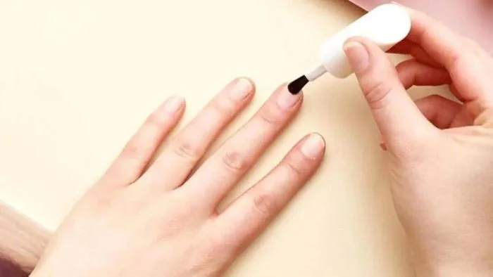 Sơn Base Là Gì? Tại Sao Sơn Base Không Khô Tự Nhiên? - Lilian Beauty -  Chuyên Phân Phối Sơn Móng Tay, Phụ kiện Nail