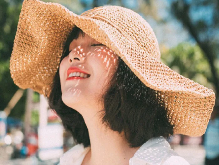 Cách bảo vệ tóc không bị cháy nắng, hư tổn trong những ngày hè