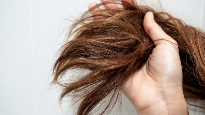 Những dấu hiệu tóc cháy nắng và cách khắc phục hiệu quả