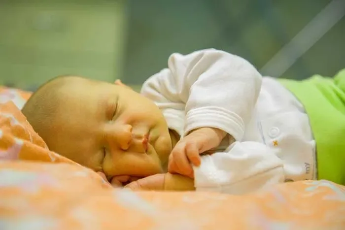 Nguyên nhân và dấu hiệu nhận biết bệnh vàng da ở trẻ em | Genetica®