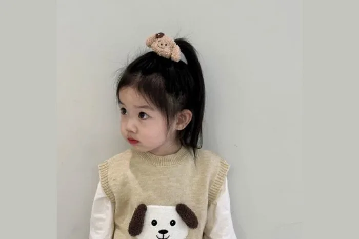 20+ Kiểu tóc cho bé 2 tuổi siêu xinh, thoải mái, dễ làm tại nhà