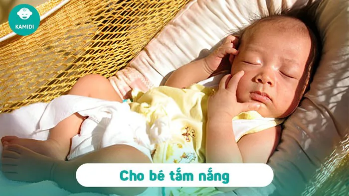 Trẻ chậm mọc tóc thiếu chất gì? Mẹ nên làm gì khi thấy con chậm mọc tóc?