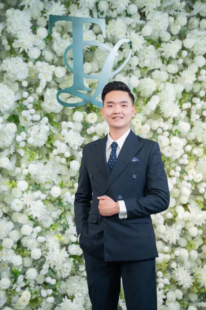 Chú Rể Nên Chọn Kiểu Tóc Nào Khi Chụp Ảnh Cưới? Gợi Ý Theo Gương Mặt