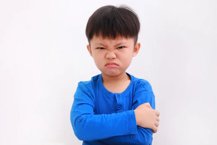 Bé có tóc đuôi chuột sau gáy lớn lên có bướng bỉnh không? - MarryBaby