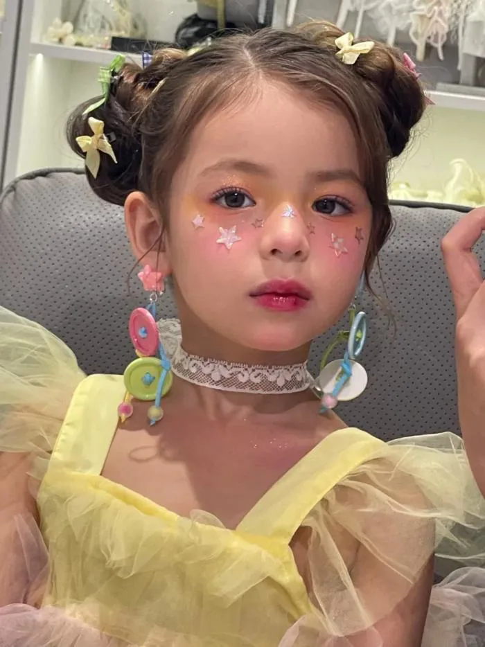 12+ Kiểu Tóc Cho Bé Gái Đi Tiệc Xinh Lung Linh