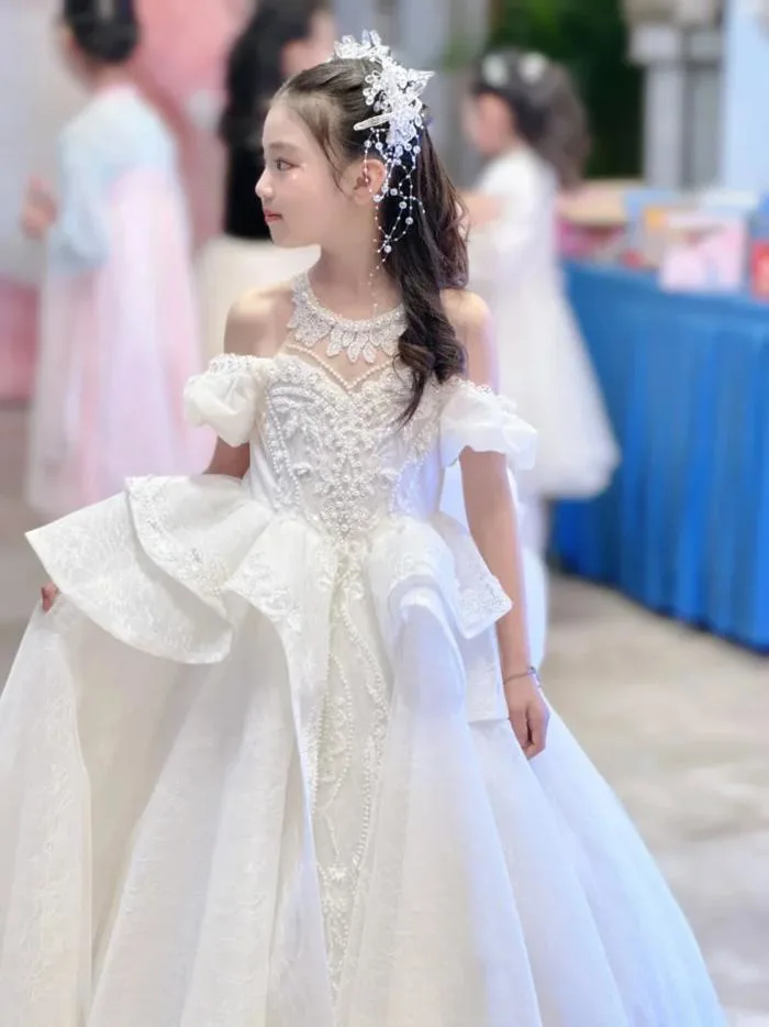 12+ Kiểu Tóc Cho Bé Gái Đi Tiệc Xinh Lung Linh