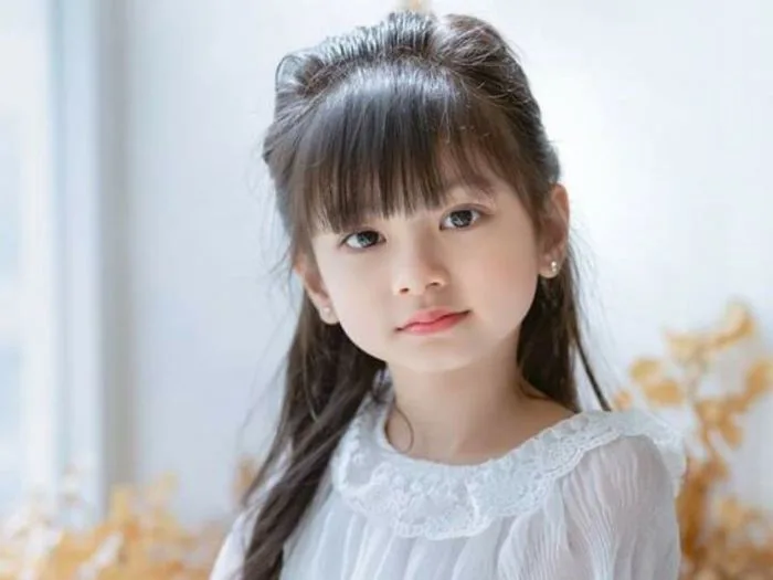 Kiểu Tóc Cho Bé Gái Đi Tiệc