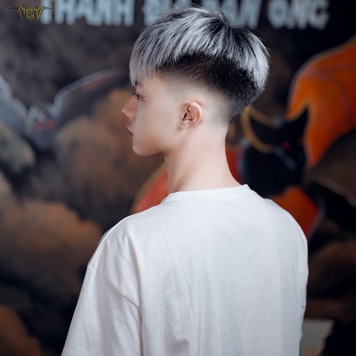 Khám phá kiểu tóc layer bung đang thịnh hành trong giới trẻ - Mạnh Nguyễn - Chuyên dụng cụ ngành tóc Khám phá kiểu tóc layer bung đang thịnh hành trong giới trẻ - Mạnh Nguyễn - Chuyên dụng cụ ngành tóc
