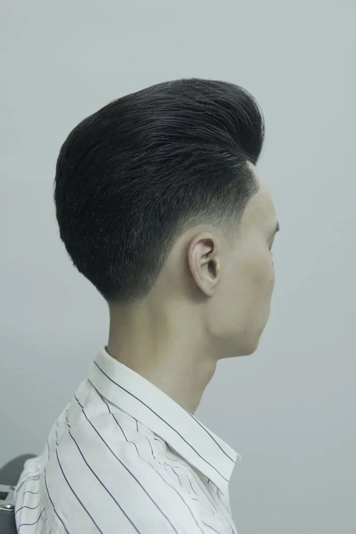 Kiểu tóc Pompadour Classic – Tường Baber