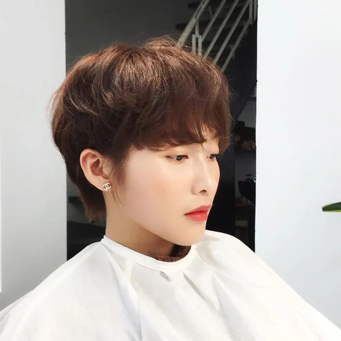 Tạm biệt mái tóc dài dịu dàng, Khả Ngân lột xác khác lạ với tóc tomboy cá tính