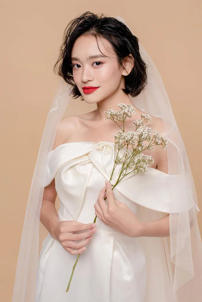 Top 10 kiểu makeup cô dâu tóc ngắn thêm xinh xắn, lung linh