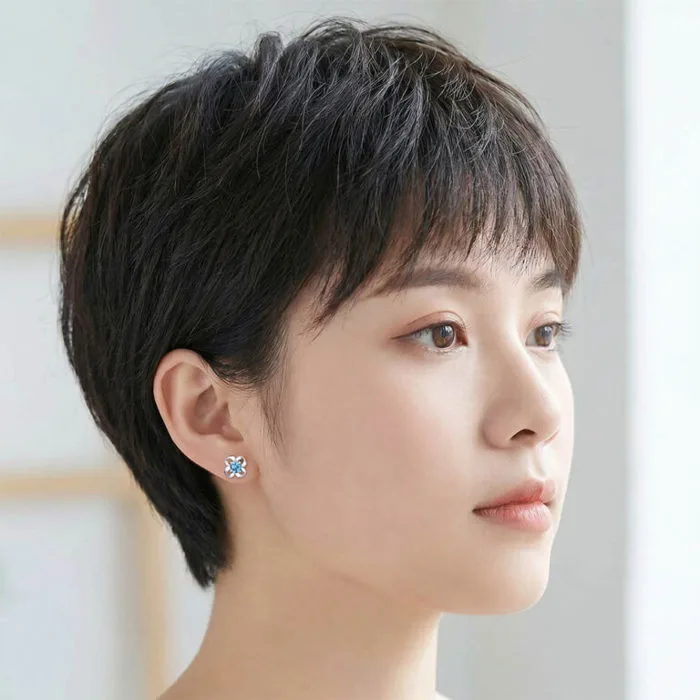 Tóc ngắn nên đeo bông tai thế nào? Bí quyết tạo phong cách thu hút? Tóc ngắn nên đeo bông tai thế nào? Bí quyết tạo phong cách thu hút?