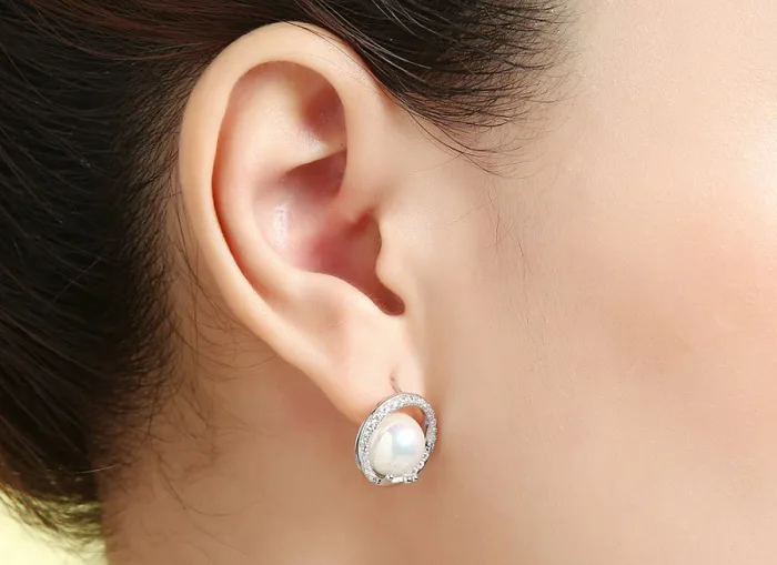 Tóc ngắn đeo bông tai gì? Top 15 mẫu bông tai cho tóc ngắn đẹp - Thegioididong.com Tóc ngắn đeo bông tai gì? Top 15 mẫu bông tai cho tóc ngắn đẹp - Thegioididong.com