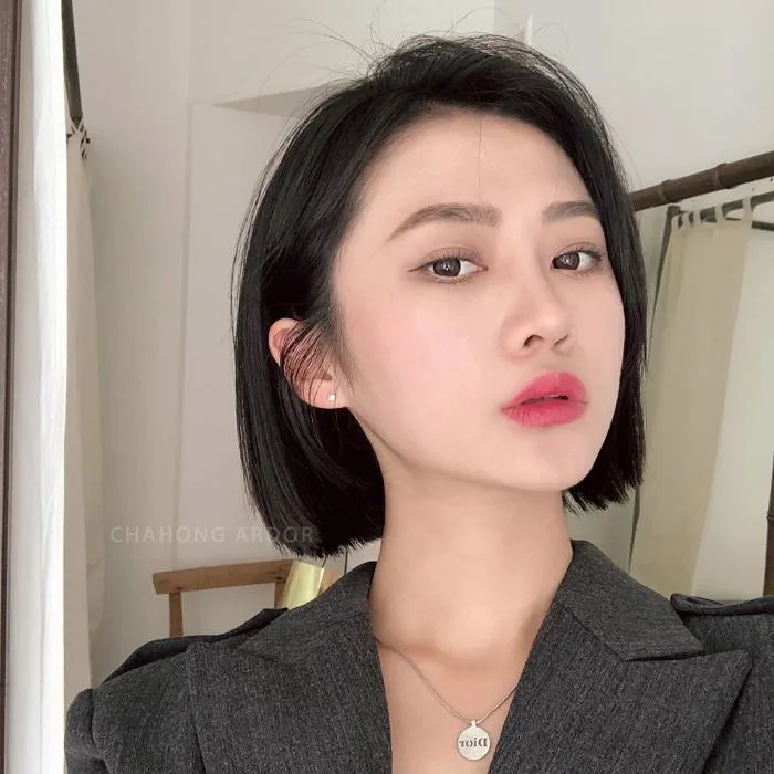 4 kiểu tóc ngắn không cần cắt mái vẫn giúp mặt thanh thoát 4 kiểu tóc ngắn không cần cắt mái vẫn giúp mặt thanh thoát