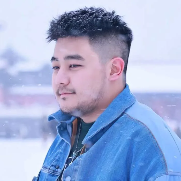 30+ Kiểu tóc nam ngắn mặt tròn đẹp, che khuyết điểm tốt, mát mẻ mùa hè