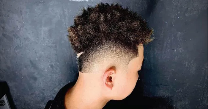 Lưu Ngay 11 Kiểu Tóc Nam Uốn Xoăn Giúp Bạn Đẹp Hơn Mỗi Ngày Lưu Ngay 11 Kiểu Tóc Nam Uốn Xoăn Giúp Bạn Đẹp Hơn Mỗi Ngày