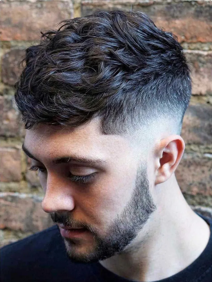 13+ kiểu tóc xoăn nam undercut cá tính HOT TREND nhất 2024 | Yody 13+ kiểu tóc xoăn nam undercut cá tính HOT TREND nhất 2024 | Yody