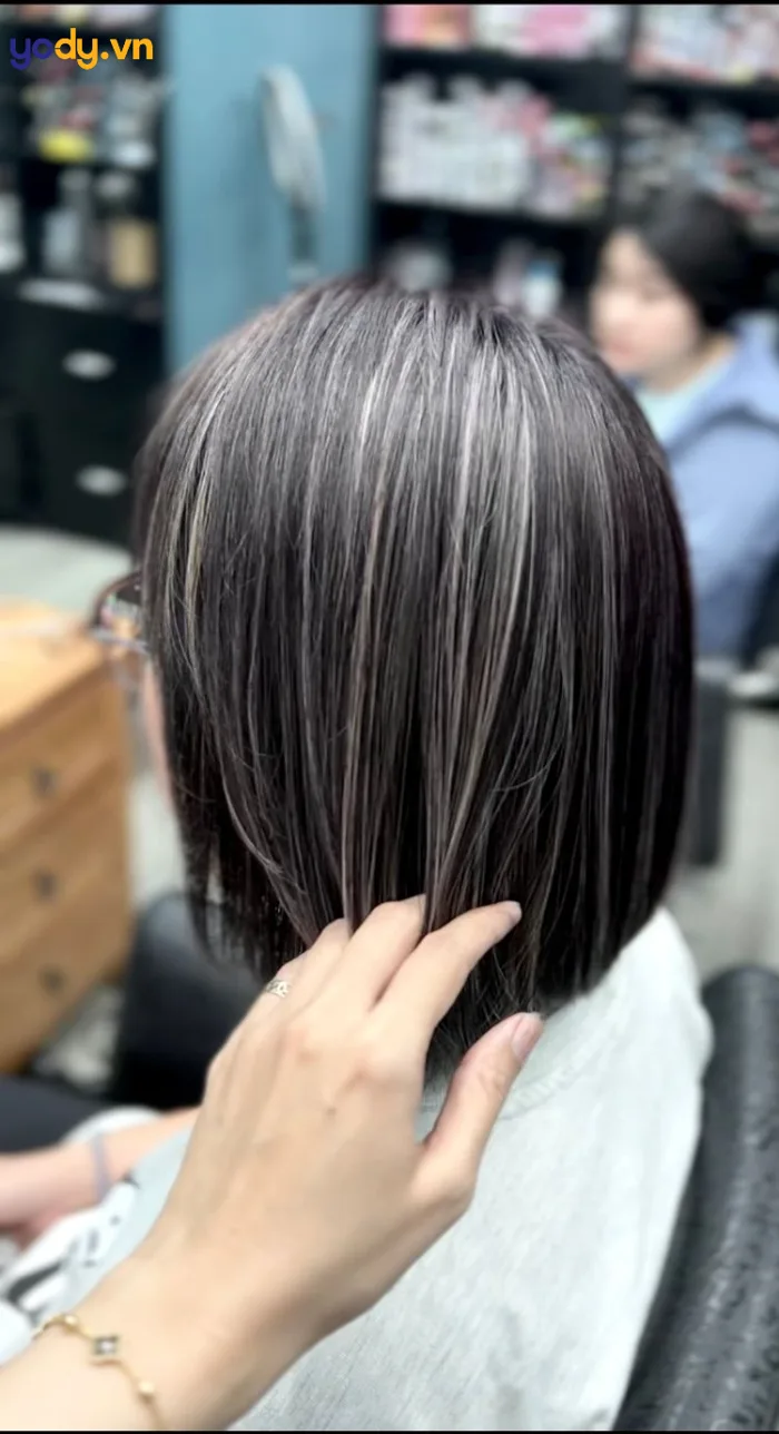 TOP 10 mẫu tóc ngắn nhuộm highlight đẹp cá tính cho phái đẹp | Yody