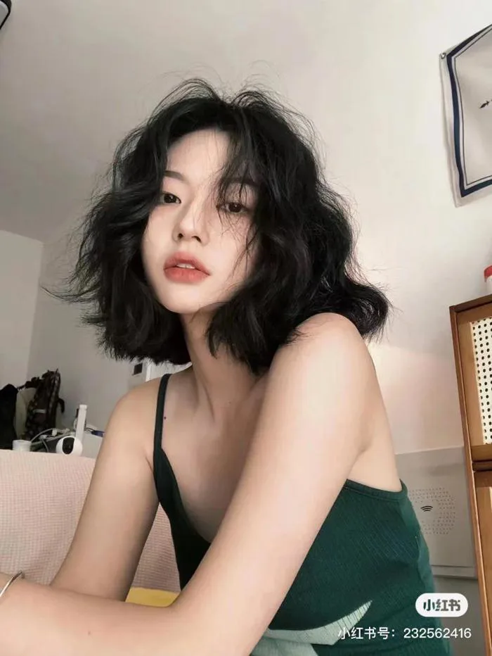 Tổng hợp 30+ kiểu tóc uốn ngắn đẹp, cá tính dành cho mọi gương mặt