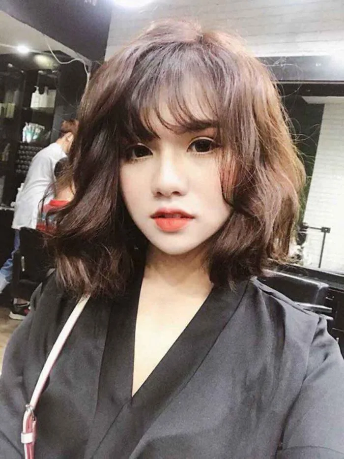 Diện tóc bob xoăn thời thượng: nàng trẻ ra vài tuổi, thăng hạng nhan sắc,  khí chất vùn vụt tăng