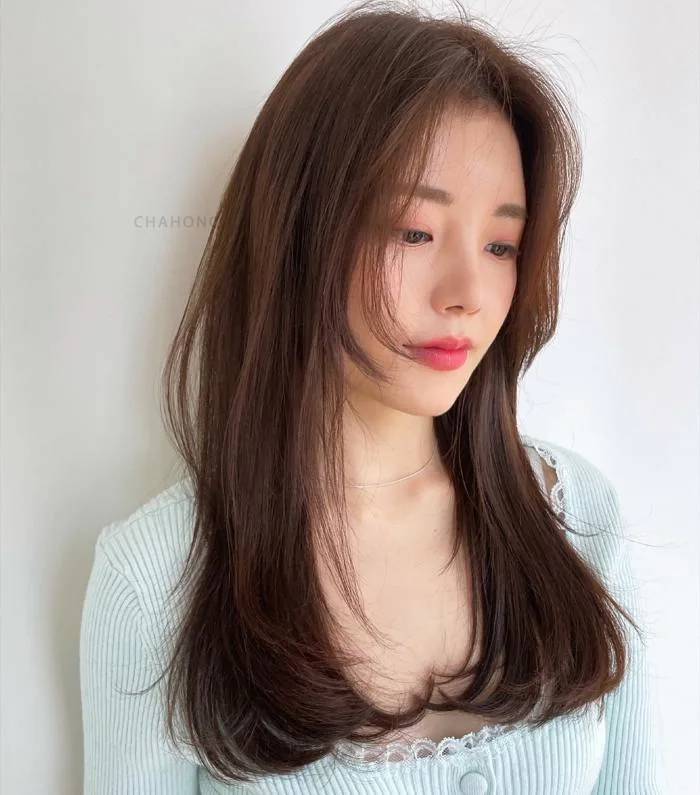 5 kiểu tóc uốn cụp 2023 thanh lịch nhưng vẫn trẻ trung cho nàng công sở