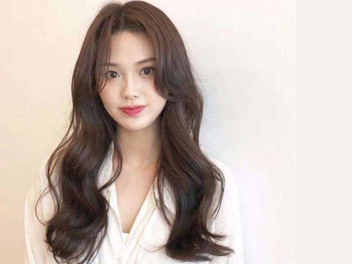 Những kiểu tóc uốn gợn sóng đẹp nhất 2023 – Luxury Skin Care Beauty