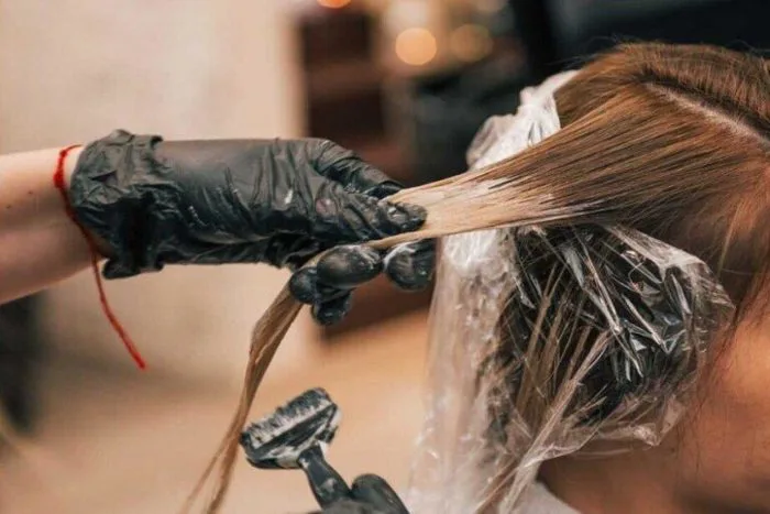 Hướng dẫn cách uốn tóc lạnh tại nhà đẹp chuẩn như salon