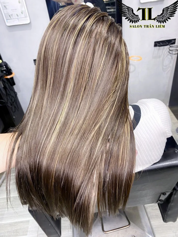 Nhuộm highlight đẹp quận Bình Tân