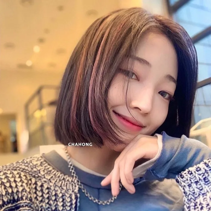 Nhờ chiêu nhuộm highlight sương sương hèn gì tóc Lisa đẹp nức nở, các cô  gái diện lên cũng xịn hết nút
