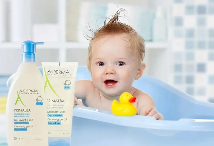 Sữa tắm gội em bé dùng cho da mỏng yếu, A-Derma Primalba Cleansing Gel 2  trong 1